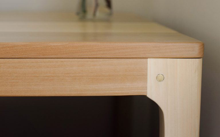 Makari Designs Ela Desk